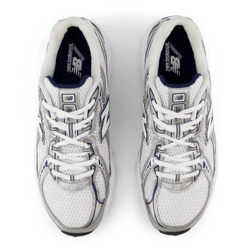 New Balance 740